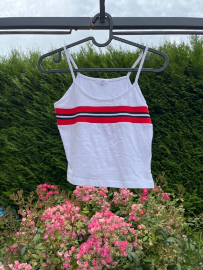 Débardeur blanc et rouge