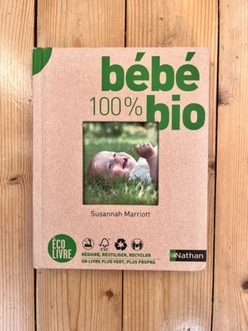 Livre "100% bébé bio" Nathan