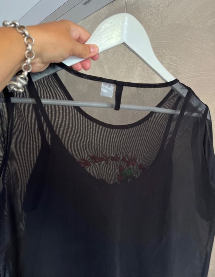 Tee shirt femme « Divided » - photo numéro 5