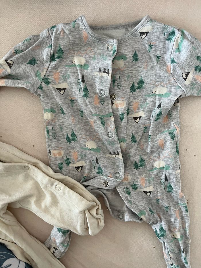 Lot 2 pyjama 3 mois - photo numéro 3