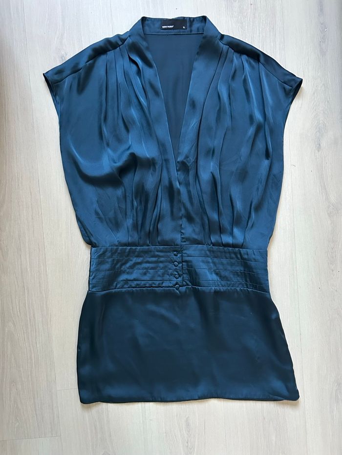 Robe de soirée satinée - photo numéro 5