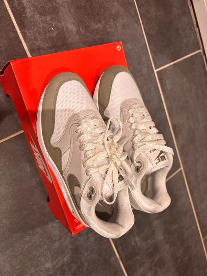 Air Max 1 P.36,5 Neuves unisex - photo numéro 2