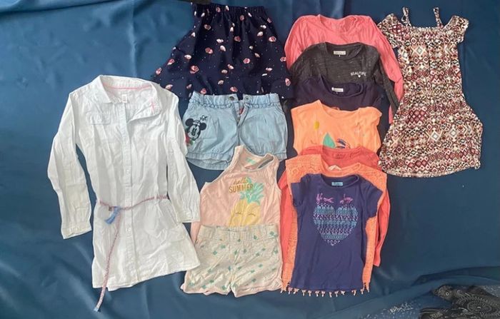 Lot 13 vêtements fille 8ans été