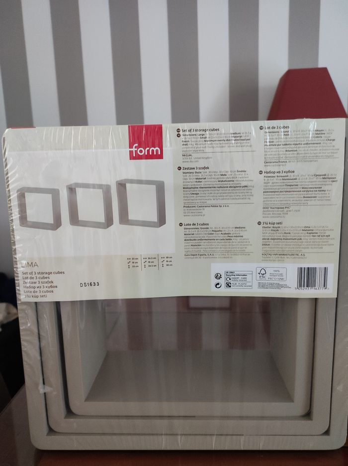 Cubes muraux gigognes neufs (3 lots de 3) "Castorama" - photo numéro 2