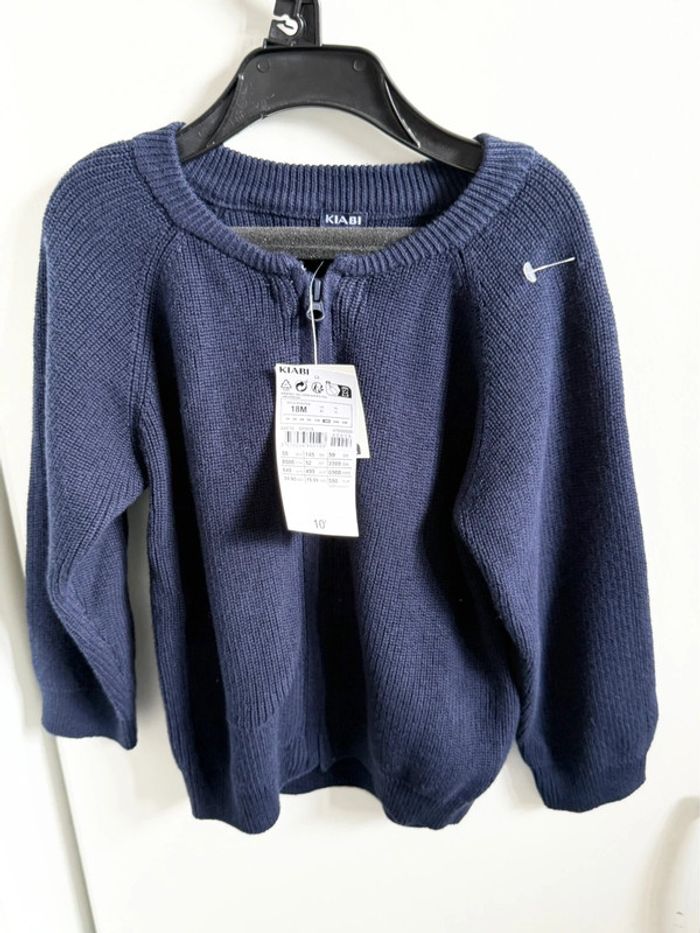 lot 18 vêtements dont 4 ensembles bébé garçon - 18 mois – Neuf avec étiquette - valeur 93€ - photo numéro 15