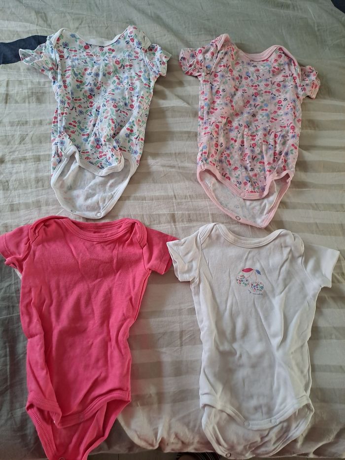 Lot de 4 bodies