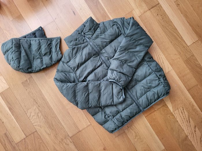 Doudoune fine Uniqlo kaki 11-12 ans capuche amovible - photo numéro 6