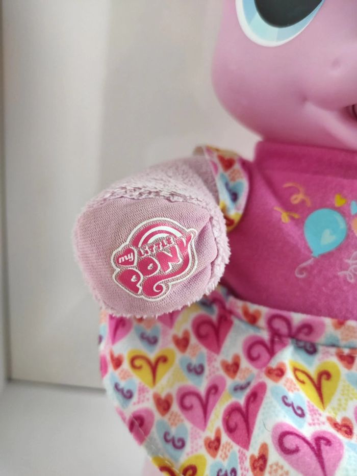 Plush Pinkie pie learns to walk my little Pony , poney g4 #geektradeponeyg4 - photo numéro 3