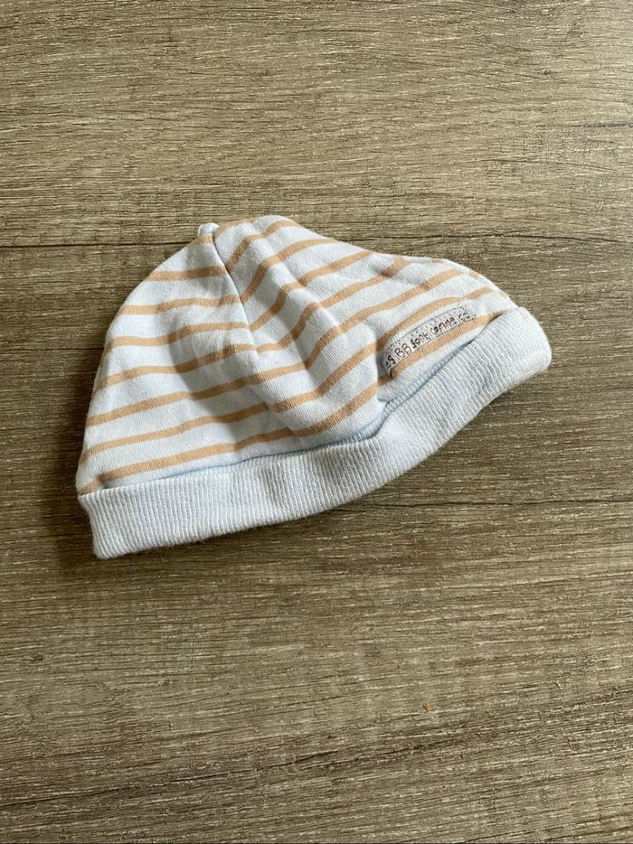 Bonnet de naissance