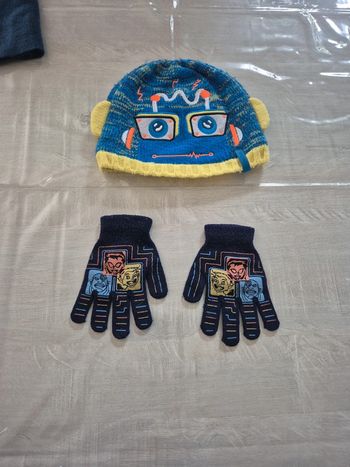 Ensemble bonnet et gants