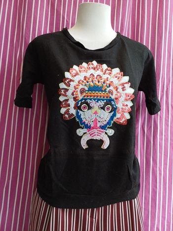 Tee-shirts atypiques manches courtes