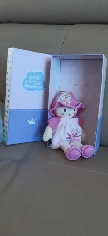 Doudou poupée "louna" marque "que du bonheur" dans sa boite d'origine