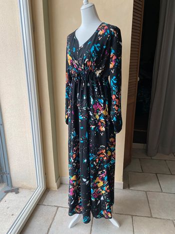Robe longue noire à motifs multicolores S.E.N 44