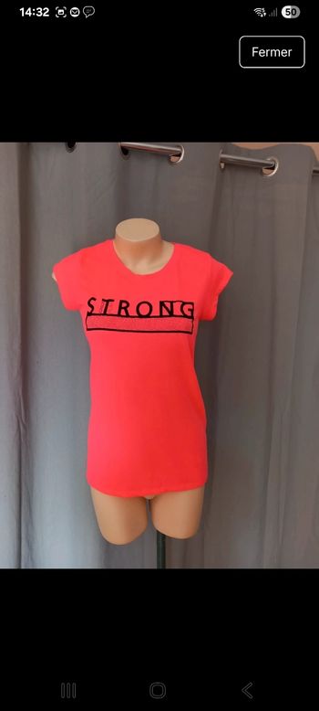 Très jolie tee-shirt taille s Only