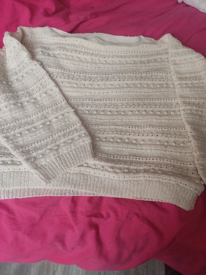 Pull été fait main ajouré et court 46