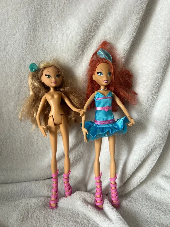 Lot 2 poupées Winx Club – Bloom SingSational & Flora Pixie Magic