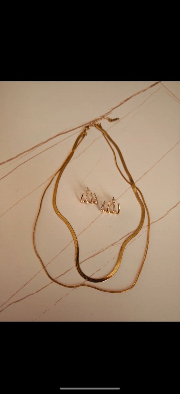 Bijoux fantaisie dorés - photo numéro 2
