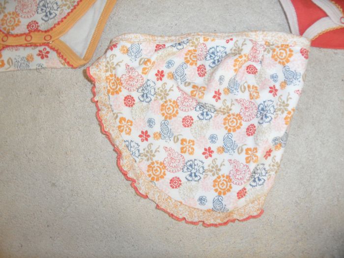 Lot body été + fichu Fille, taille 12 mois - photo numéro 4