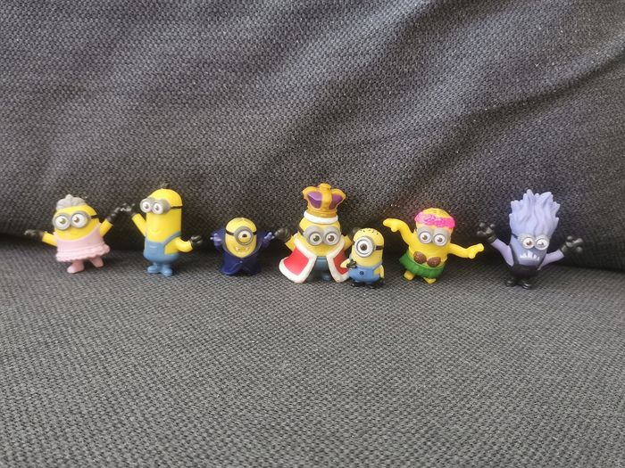 Lot de figurines minions