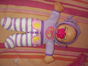 Bebe qui dit papa maman