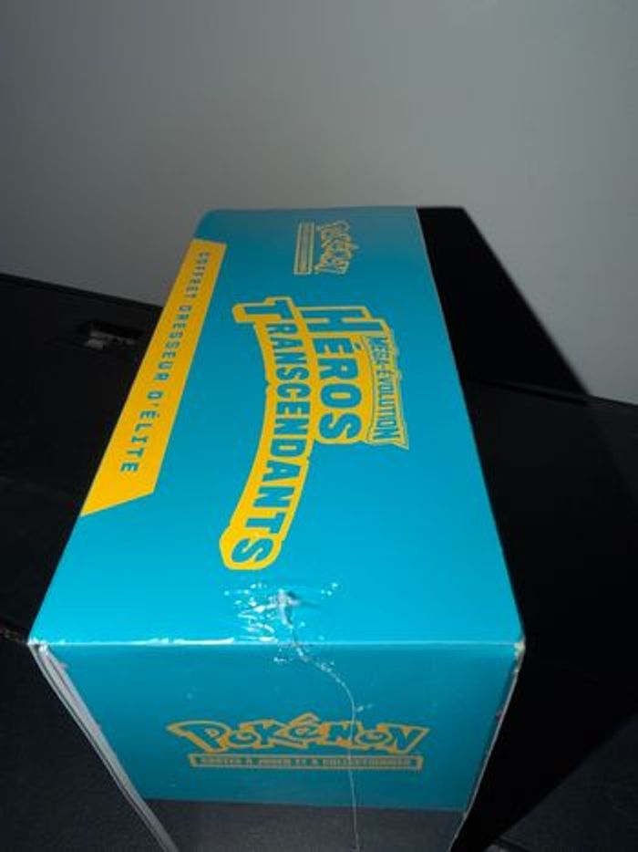 ETB Pokémon Héros Transcendants FR - Coffret Dresseur d'Élite Scellé FR - photo numéro 5