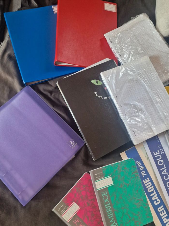 Lot fourniture scolaire - photo numéro 2