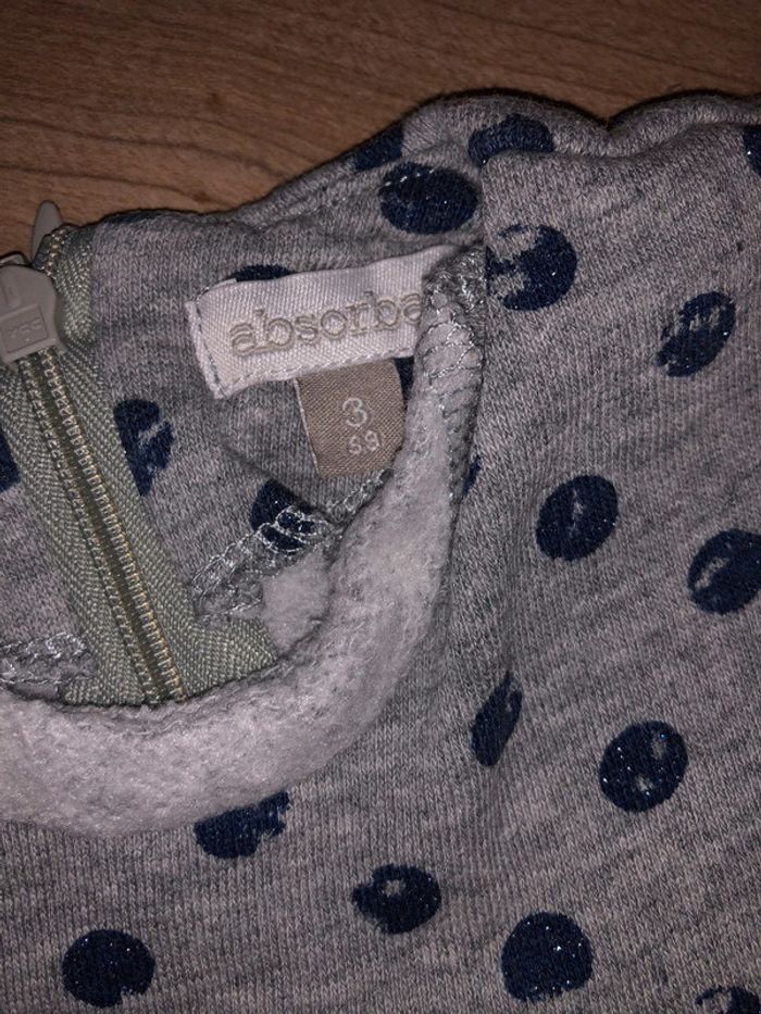 Robe. - photo numéro 2