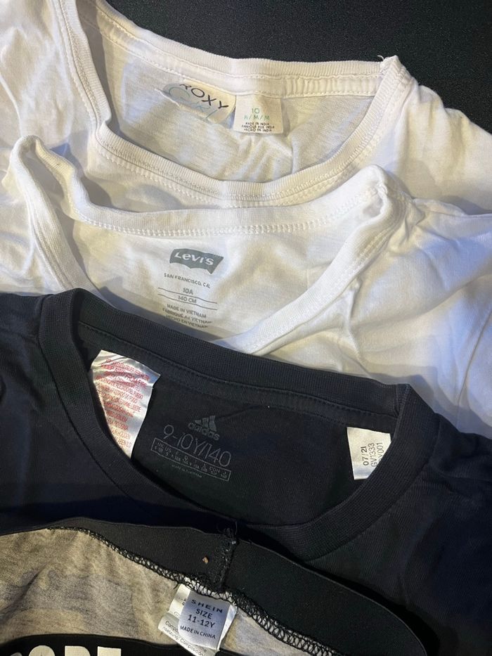 Lot vêtements enfant – Taille 10 ans – Marques Lévis, Nike et Roxy - photo numéro 2