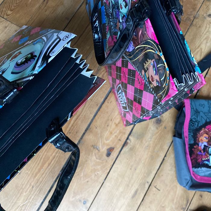 Lot pochette classeur sac à main Monster High - photo numéro 2