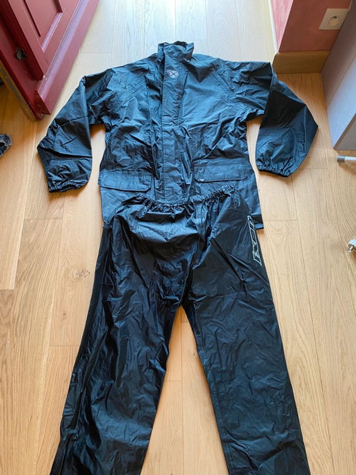 Tenue de pluie moto Ixon – veste + pantalon, très bon état