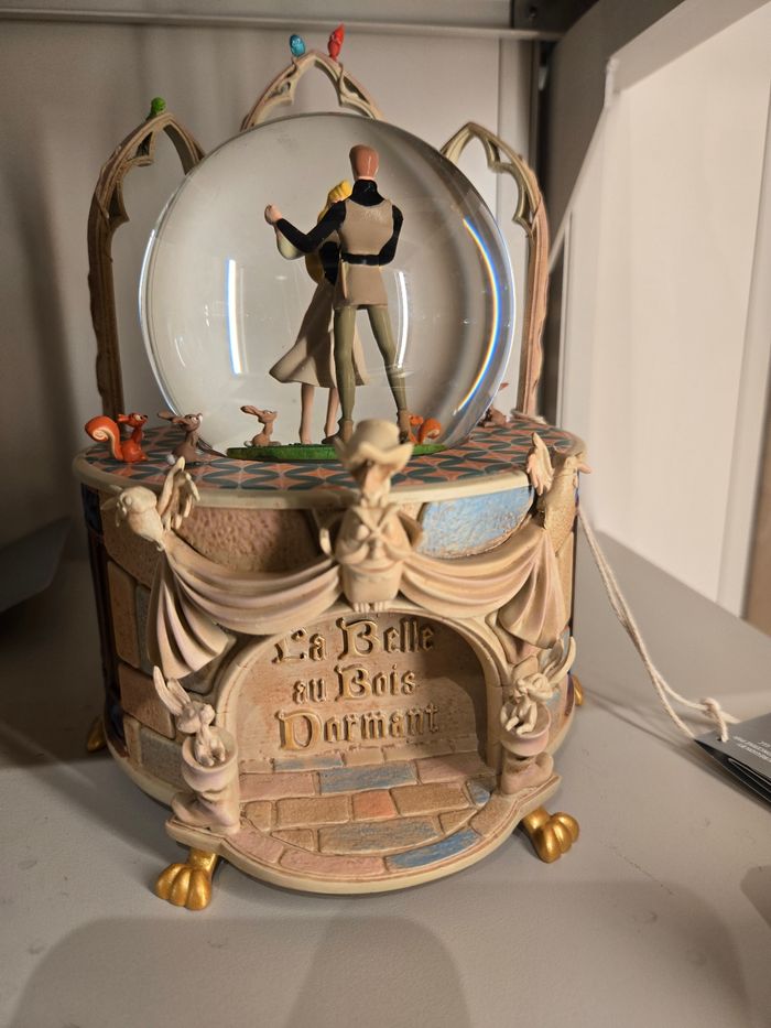 Snowglobe La belle au bois dormant