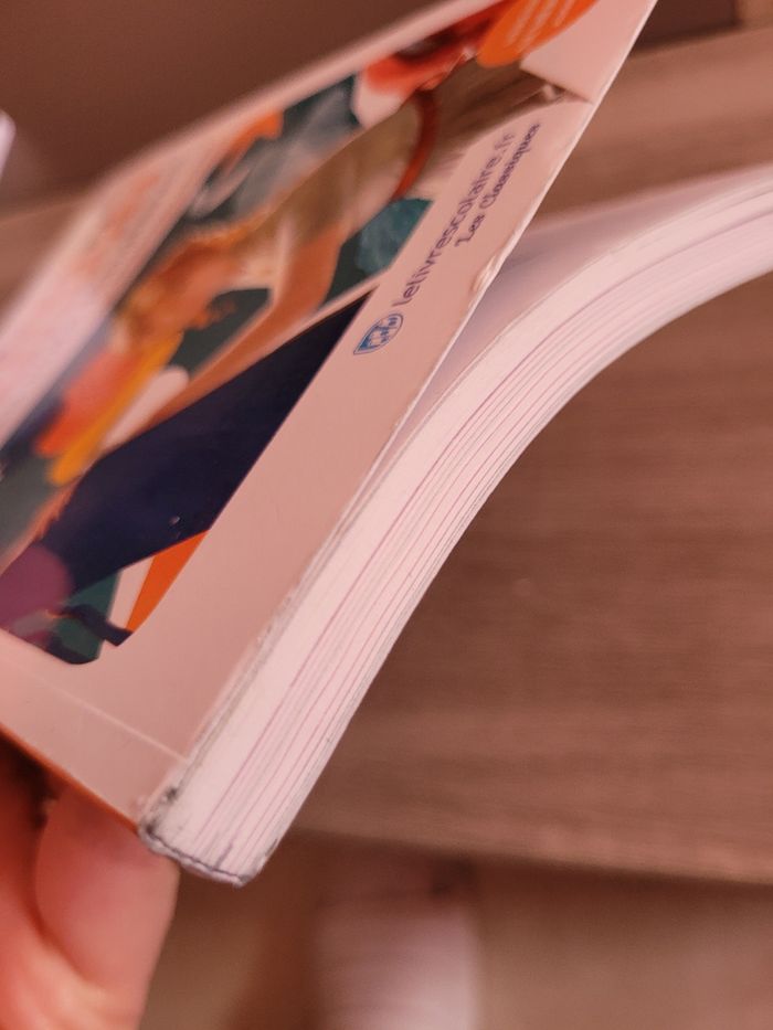 Livre Nouvelles réalistes et fantastiques des voix féminines - photo numéro 6