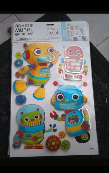 Adhésif mural en thème robot neuf