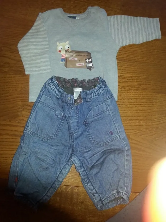 Ensemble pantalon tshirt 9mois