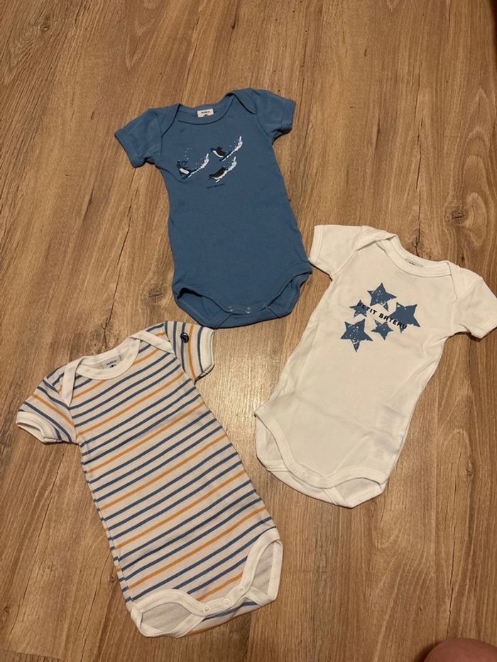 Lot 3 bodies petit bateau 3 mois