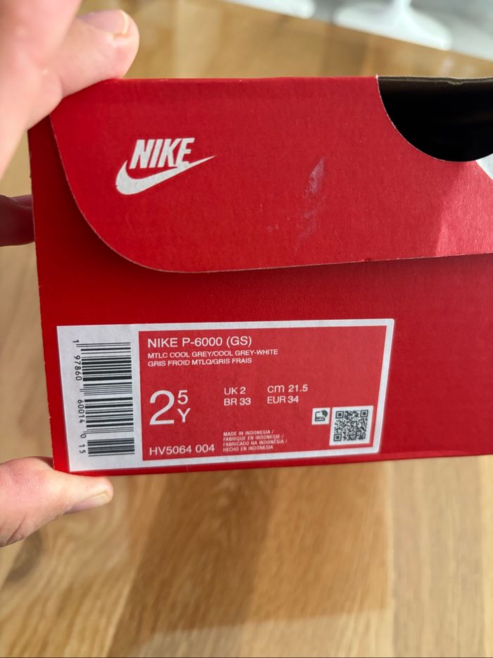 Baskets Nike P6000 Pointure 34 Neuves - photo numéro 6