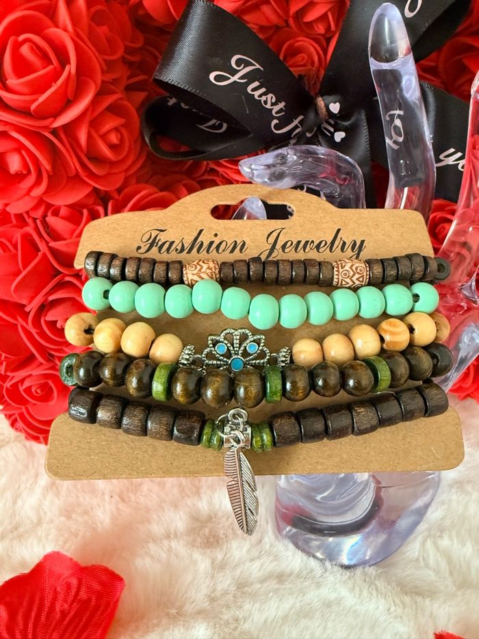 🍃 Lot de bracelets naturels – Bois & perles vert menthe 🍃