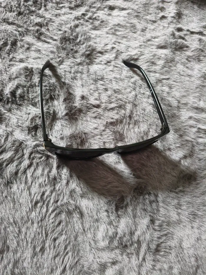 Lunettes de soleil Diffusion - photo numéro 2