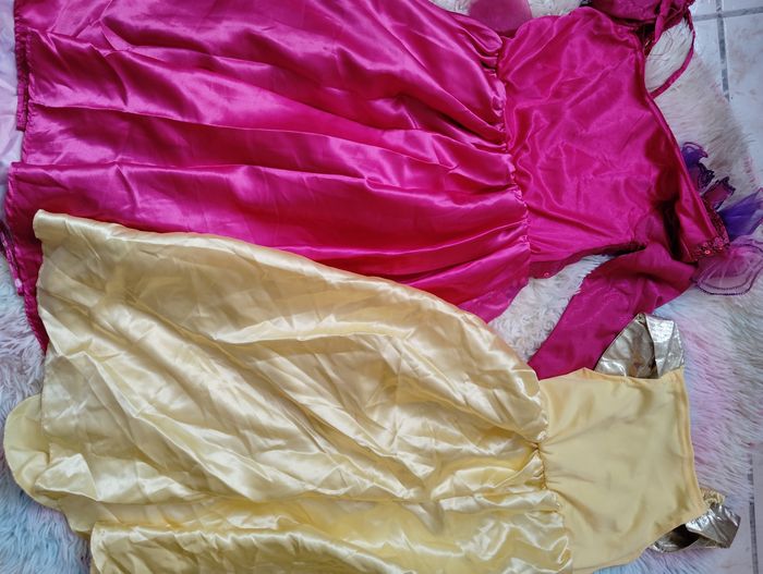 Lot robes déguisement 4/5 ans barbie belle Disney - photo numéro 7