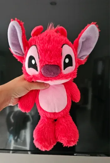Peluche doudou rouge