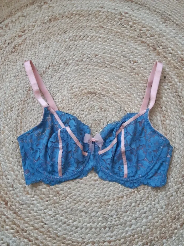 Soutiens gorge Hunkemoller 95E