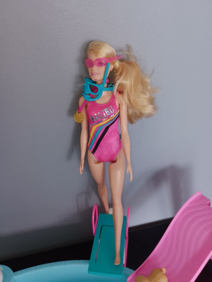 Barbie+piscine+toboggan+plongeoir - photo numéro 2