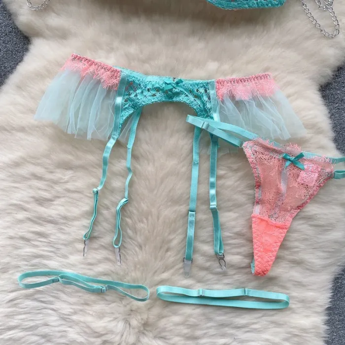 Ensemble lingerie dentelle turquoise & rose clair  – Neuf, Taille S - photo numéro 5