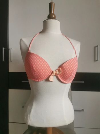 Haut de maillot de bain taille 90 C