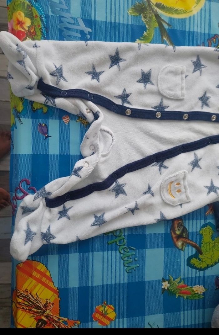 Grenouillère bébé