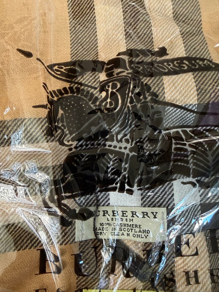 Chale burberry cachemer femme - photo numéro 3