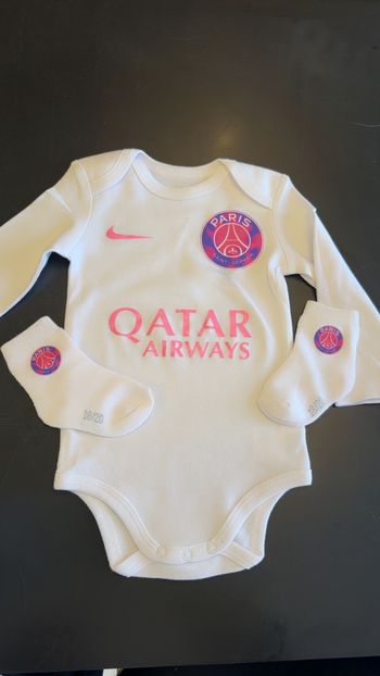 Ensemble bébé foot paris psg rose 