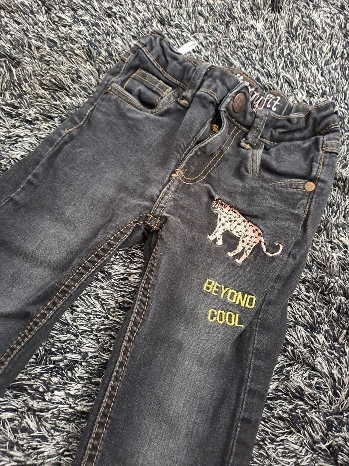 Jean foncé - photo numéro 2