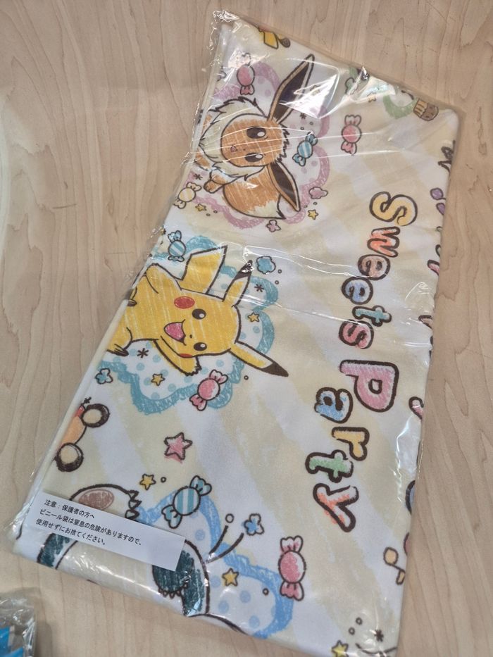 Petite couverture Pokemon Ichibankuji "Mimikkyu's Sweets Party" - photo numéro 3