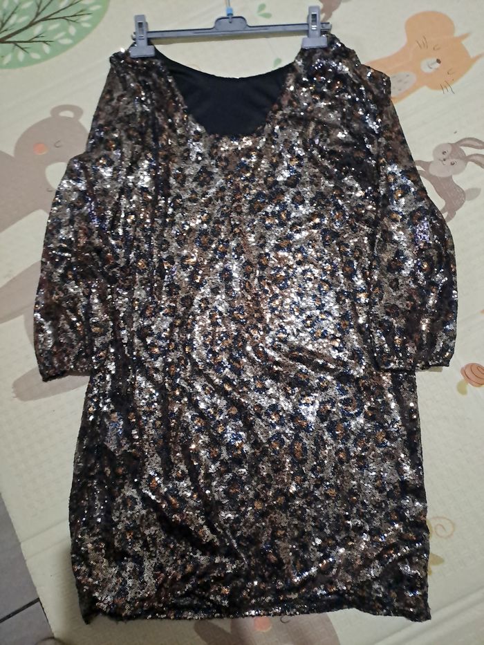 Robe à paillettes motif léopard – Taille 48 - photo numéro 2